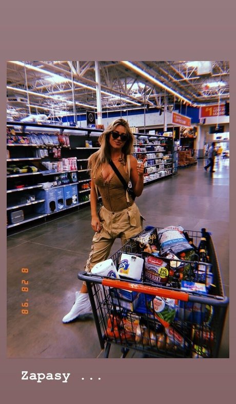 Marcelina Zawadzka エロティックなスター 写真