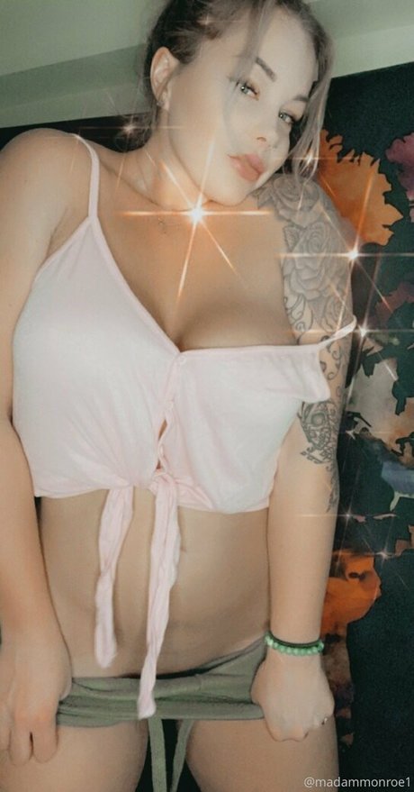 thecurvyqueen01 素敵な女優 写真