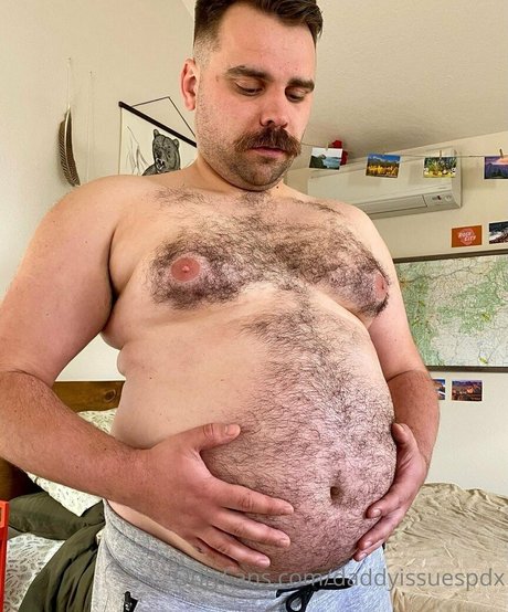 daddyissuespdx ポルノスター ヌード 写真