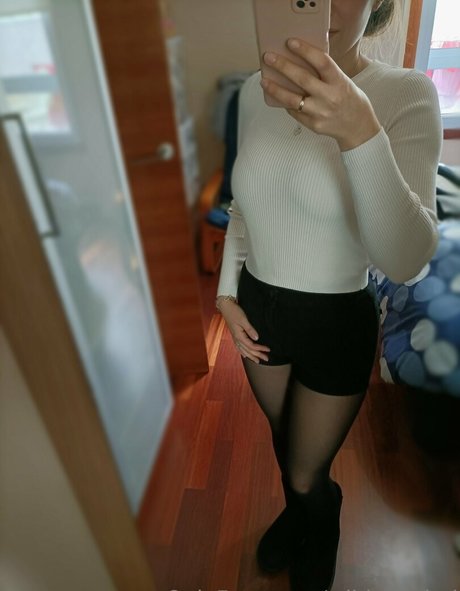 wildmarried xxxモデル 写真