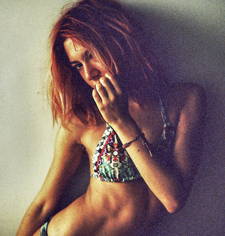 Ilgin Utin 裸のポルノスター 写真