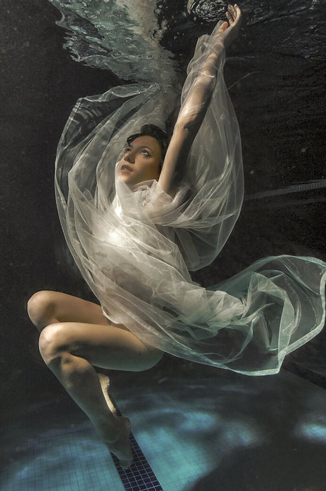 Ilgin Utin ポルノスター パーフェクト 写真