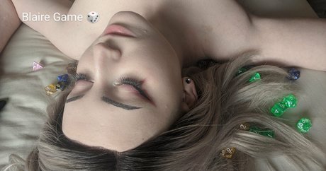 blairegame エロティックなスター 写真
