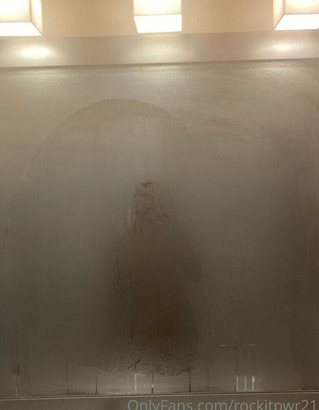 rockitpwr21 アダルトモデル 写真