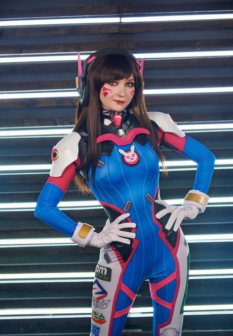 ネイティブオンリーファンズ エロチック ギャラリー