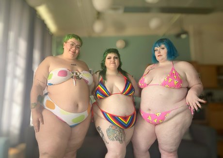 18歳のオンリーファンズ ポルノ 写真