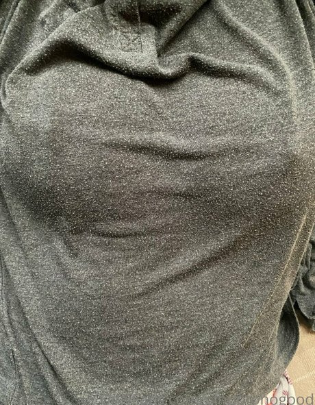 太ったおばあちゃんオンリーファンズ アート裸 画像