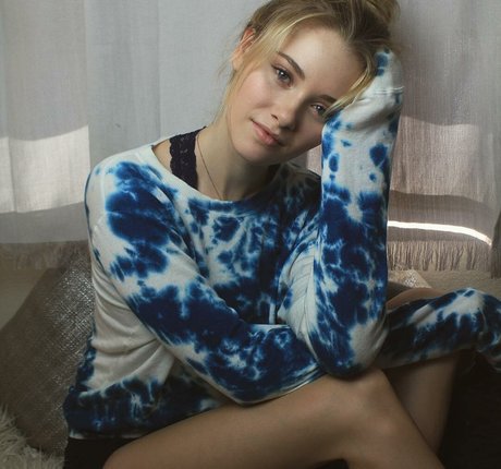 Virginia Gardner ポルノスター 写真