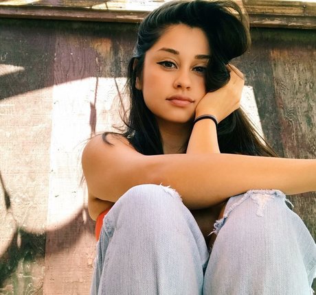 Yvette Monreal アートポルノスター 画像