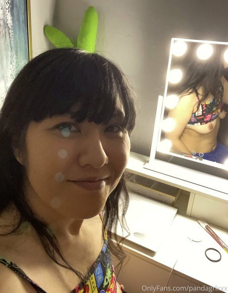 黒いお尻のオンリーファンズ 無料裸 写真
