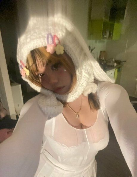 iadivinecomedie エロティックなポルノスター 写真
