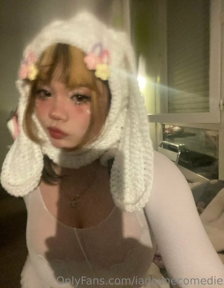 iadivinecomedie 独占ポルノスター 画像