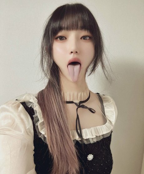 Ayoung 美しいポルノスター ギャラリー