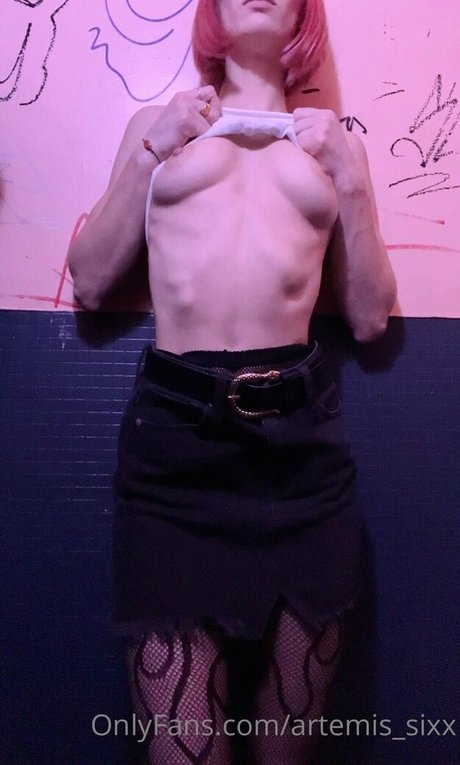 artemis sixx ホットなポルノスター 写真