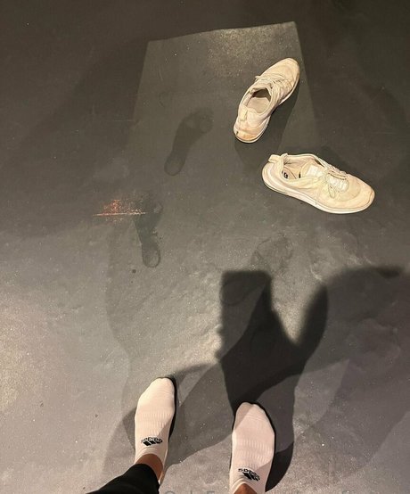 gymfeetgirl スター ヌード 写真