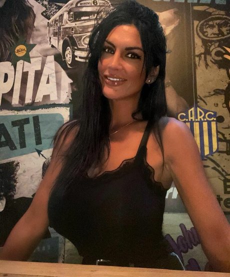 熟女ストリップオンリーファンズ HD 写真