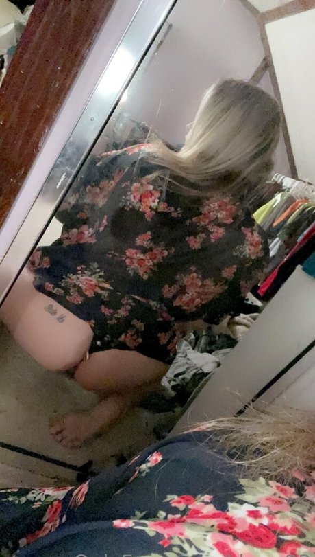 sillygirl9822 かわいいポルノスター ギャラリー