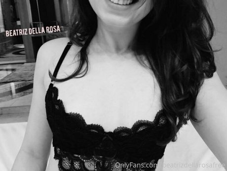 beatrizdellarosafree ヌードモデル 画像
