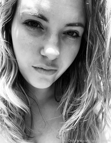 sophiaknight ポルノスター セクシー 写真