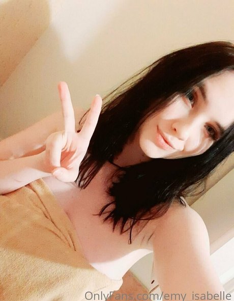 emy isabelle 可愛いモデル 写真