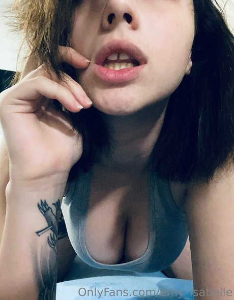 emy isabelle ポルノスター パーフェクト 画像