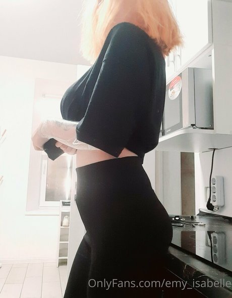 emy isabelle エロティックなスター 写真