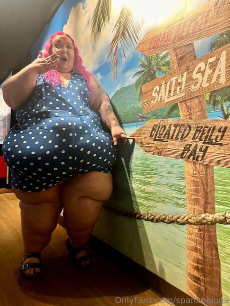 spanxbeluga 裸の女優 写真
