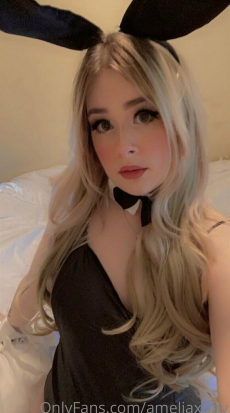 ameliaxbby 裸の女優 写真