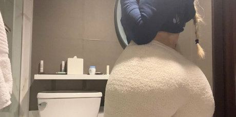 bootybyshel2 セックススター 写真