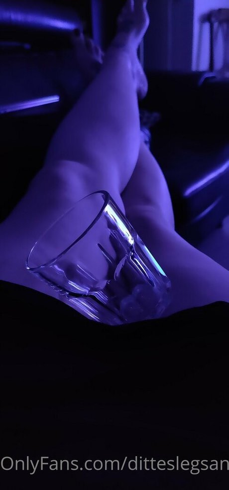 ditteslegsandfeet エロティックモデル 画像