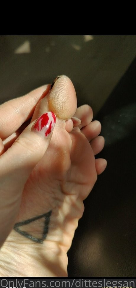 ditteslegsandfeet セックスモデル 写真