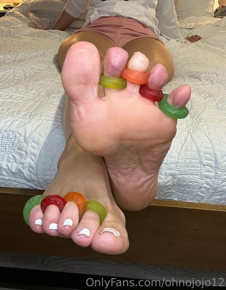 ohnojojo12 top profile image