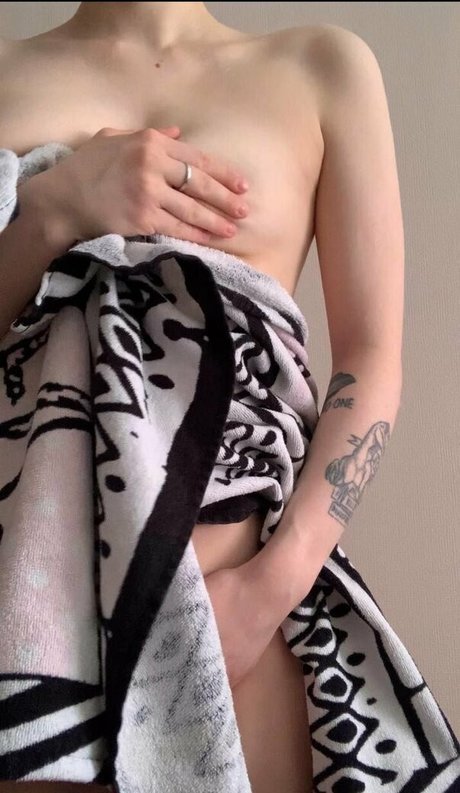 巨乳ビキニオンリーファンズ ホットヌード ギャラリー
