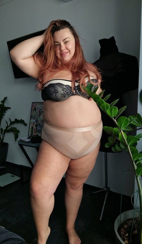 plussize model ポルノモデル 写真