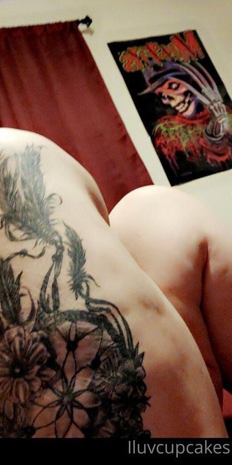 iluvcupcakes ヌードモデル 写真