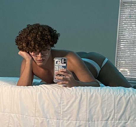 nsfwtwinx トップスター 写真