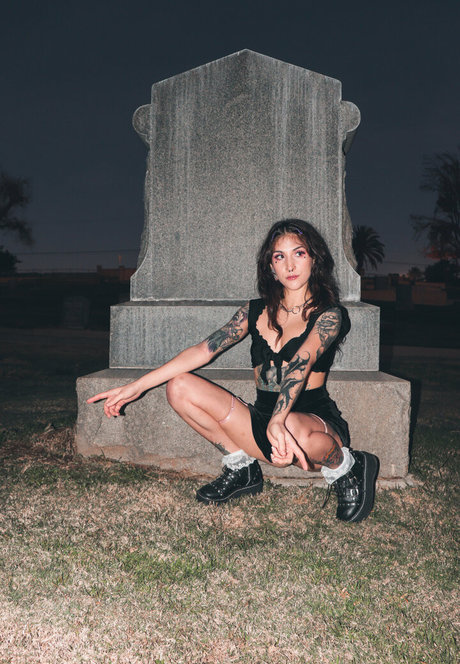 BBWオンリーファン セクシーヌード ギャラリー