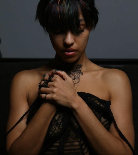 Julya Antoinette かわいいモデル 写真