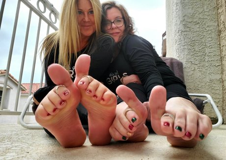 バニーヌードオンリーファンズ トップ 写真