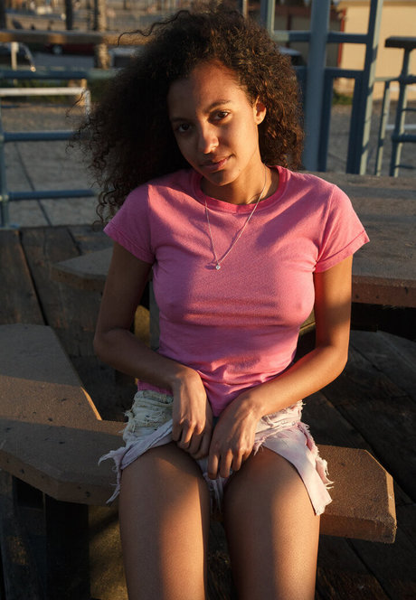 男性TikTokスターオンリーファンズ 無料ヌード 画像