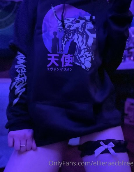 ellieraecbfree ポルノスター セクシー 写真