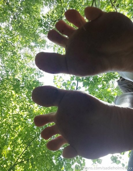 おっぱい自撮りオンリーファンズ 無料 アーカイブ