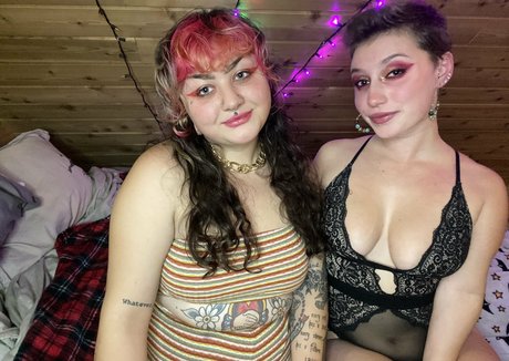 emmyhulder top profile image