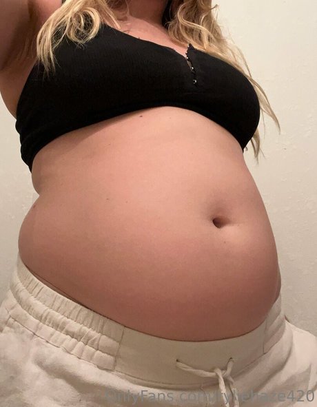 熟女中出しオンリーファンズ セックス 写真