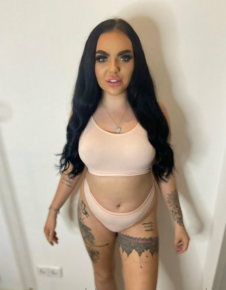 フェラチオ アジア人 オンリーファンズ セクシー 画像