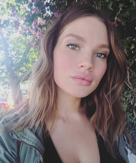 Tara Lynn 完璧なスター 画像