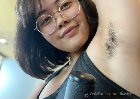 erikasivysaur トップモデル 画像