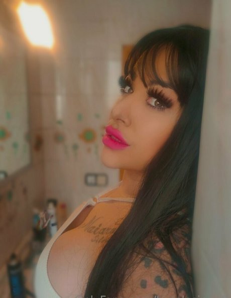 tugolosina30 独占女優 画像