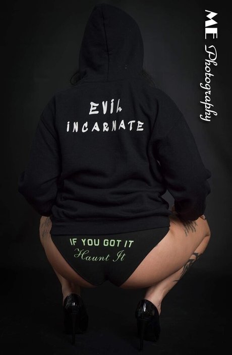 大きなお尻のオンリーファンズ ホットセックス ギャラリー