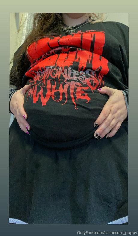 scenecore puppy ポルノスター セクシー ギャラリー